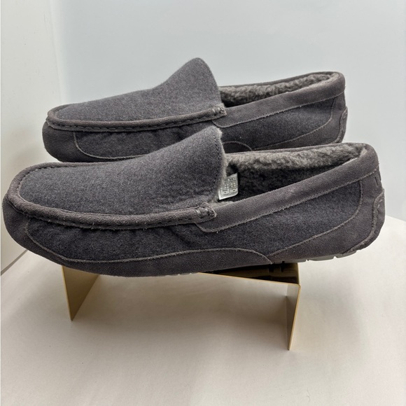 UGG Men's wool suede Charcoal Slip-On Loafers custom Sz 17 slippers - Picture 9 of 10